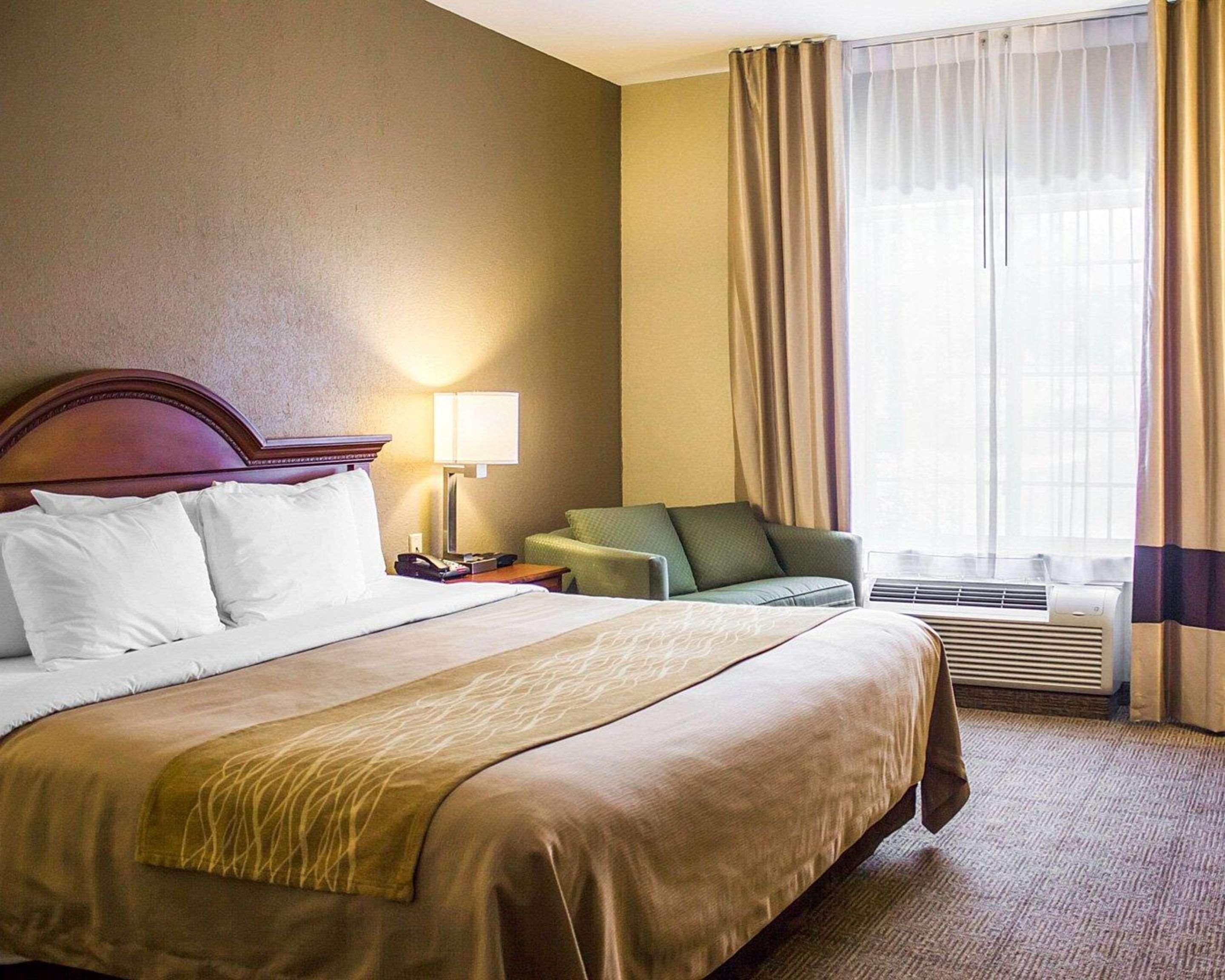 Comfort Inn Guilford Near I-95 Экстерьер фото