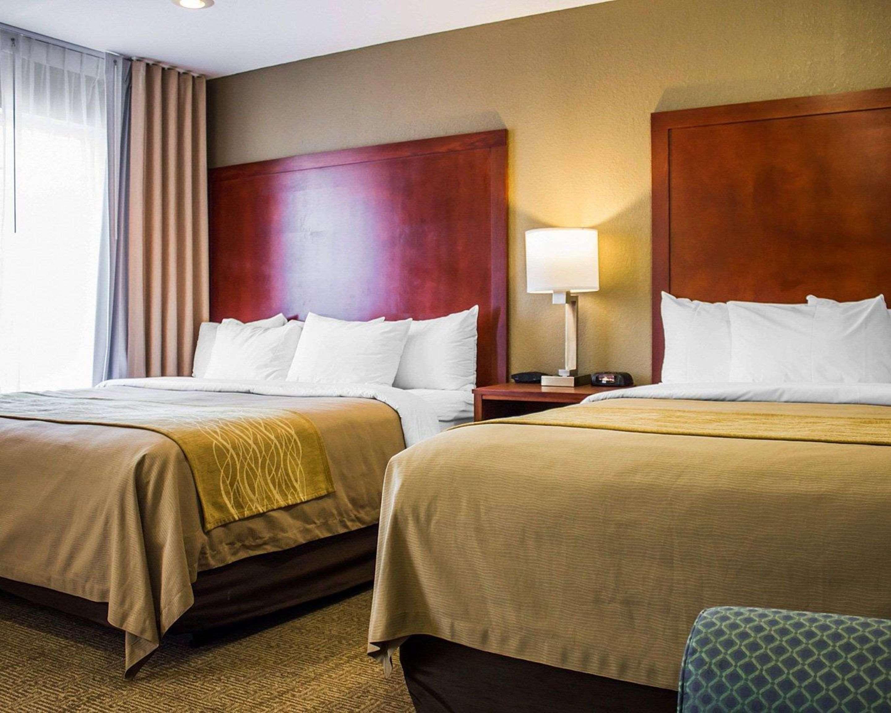 Comfort Inn Guilford Near I-95 Экстерьер фото