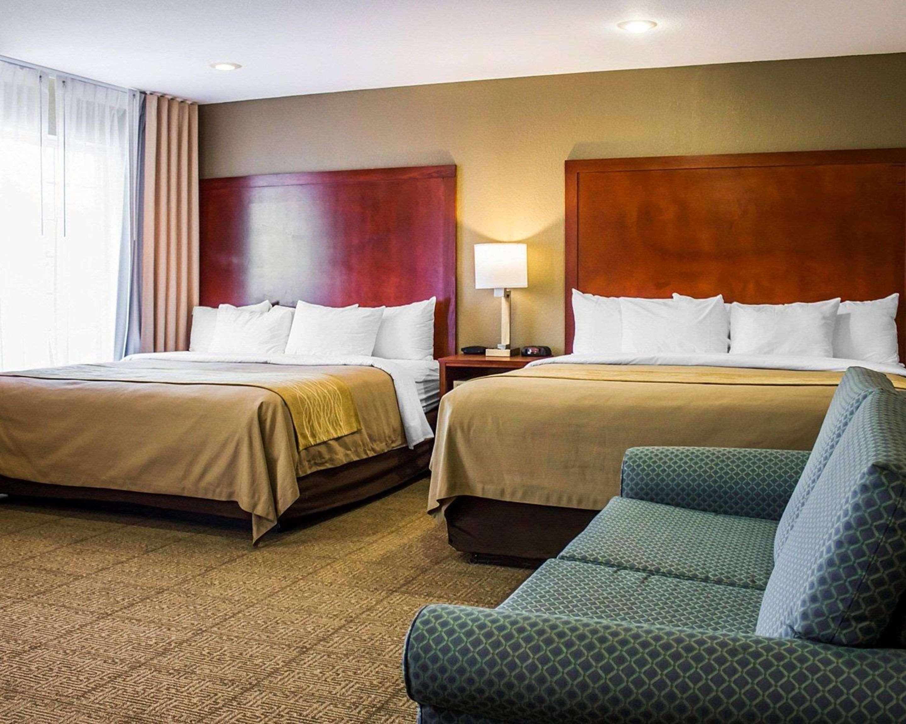 Comfort Inn Guilford Near I-95 Экстерьер фото