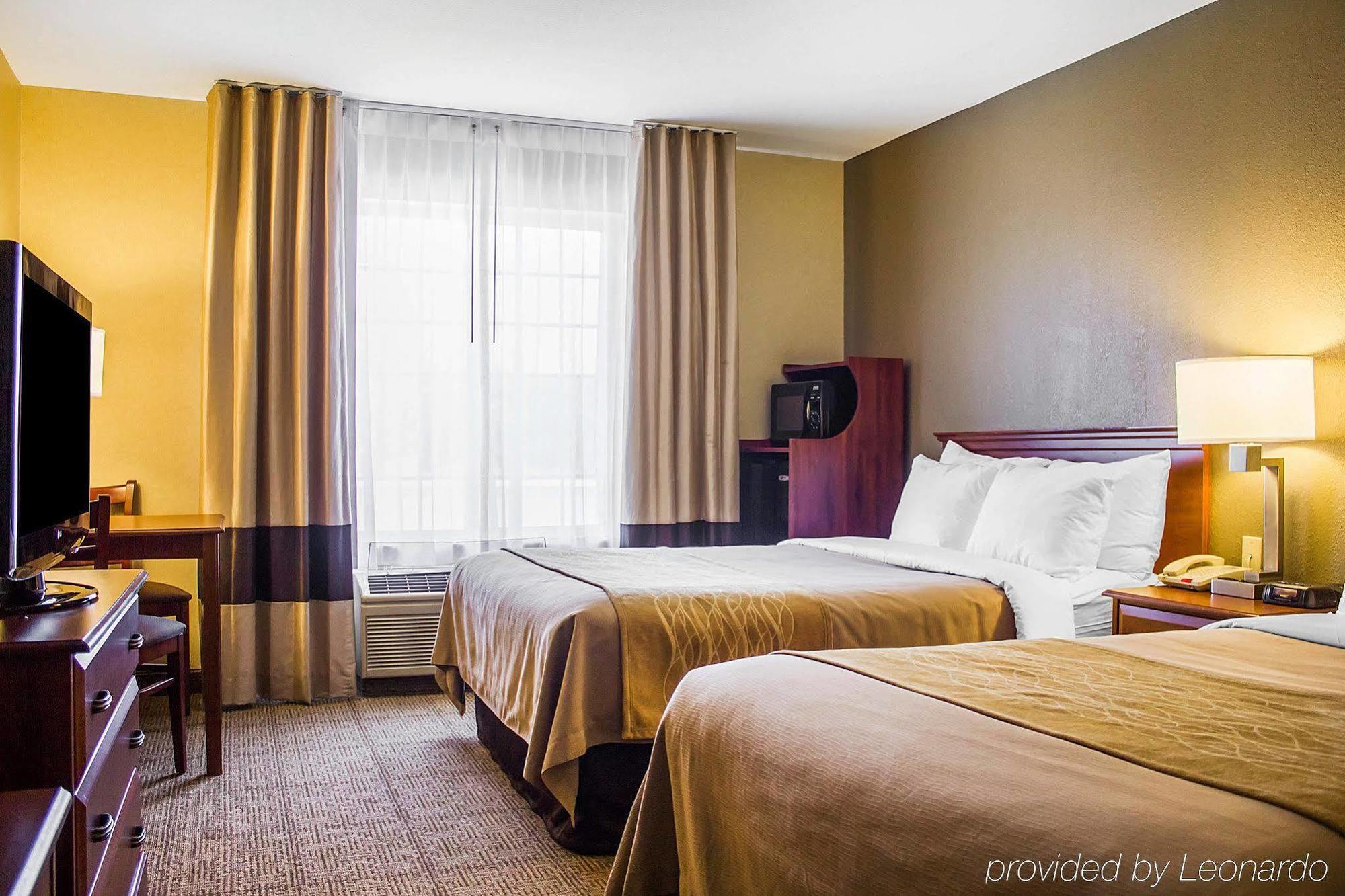 Comfort Inn Guilford Near I-95 Экстерьер фото
