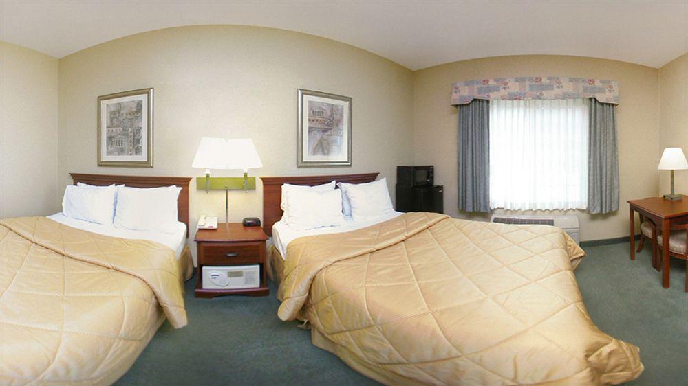 Comfort Inn Guilford Near I-95 Экстерьер фото